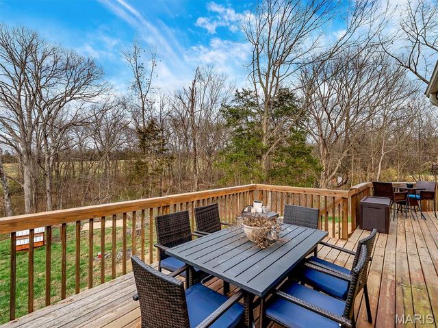 2725 Fantasy Lane, Villa Ridge, MO 63089