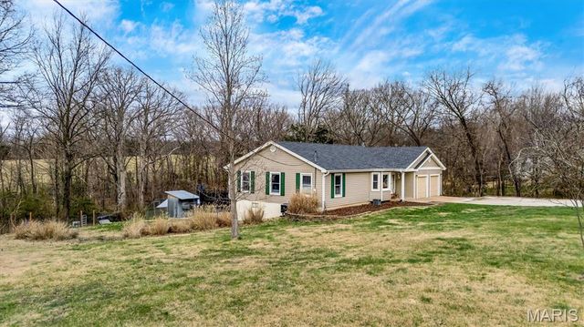 2725 Fantasy Lane, Villa Ridge, MO 63089