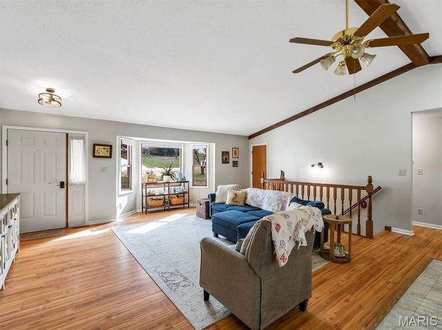 2725 Fantasy Lane, Villa Ridge, MO 63089