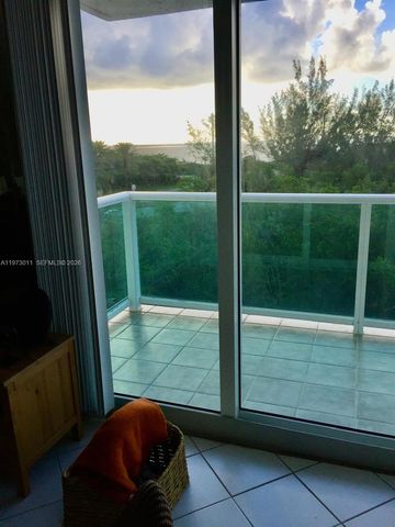 100 Bayview Dr 516, Sunny Isles Beach, FL 33160