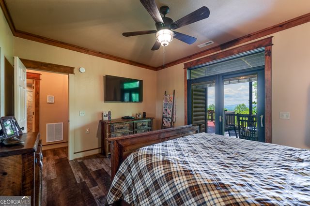 65 Meadowbrook Drive, Hayesville, NC 28904