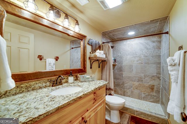 65 Meadowbrook Drive, Hayesville, NC 28904