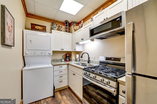 65 Meadowbrook Drive, Hayesville, NC 28904