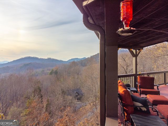 65 Meadowbrook Drive, Hayesville, NC 28904