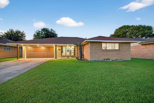 8203 Wilmerdean Street, Houston, TX 77061