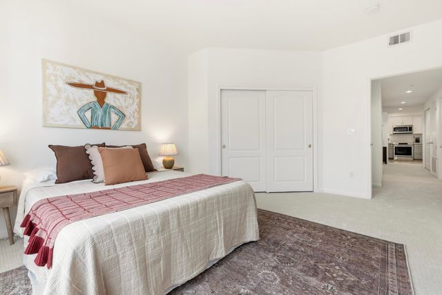 111 Saint Matthews Ave 304, San Mateo, CA 94401