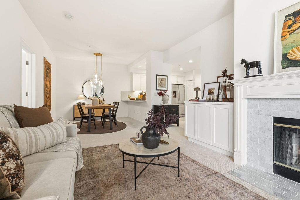 111 Saint Matthews Ave 304, San Mateo, CA 94401