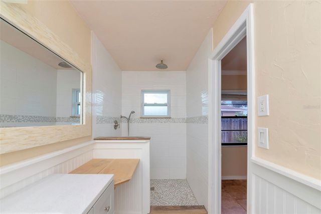 2529 GOLDEN POINCIANA PLACE, Sarasota, FL 34232