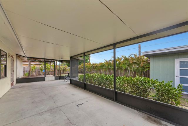 2529 GOLDEN POINCIANA PLACE, Sarasota, FL 34232