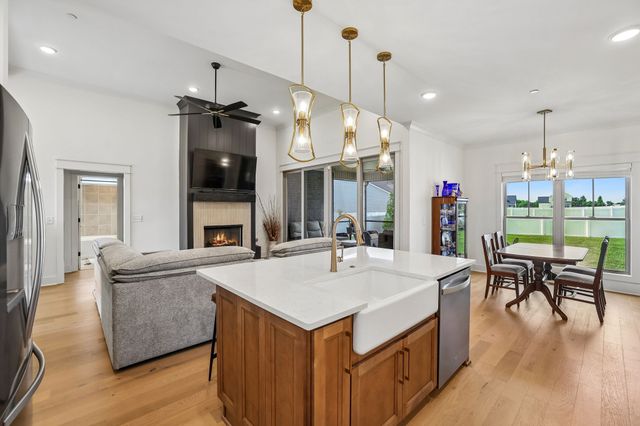 3405 Bootknife Dr, Bell Buckle, TN 37020