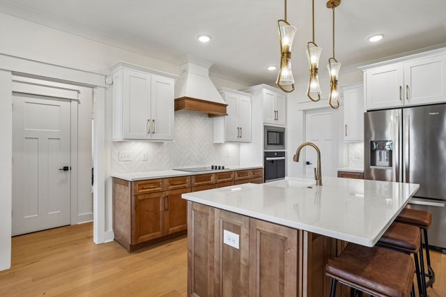 3405 Bootknife Dr, Bell Buckle, TN 37020