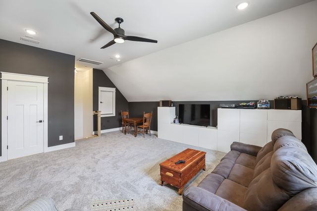 3405 Bootknife Dr, Bell Buckle, TN 37020