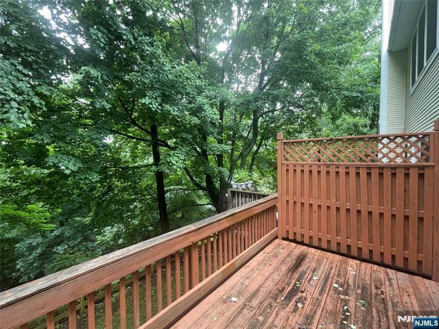 67 Gannet Court, Wayne, NJ 07470
