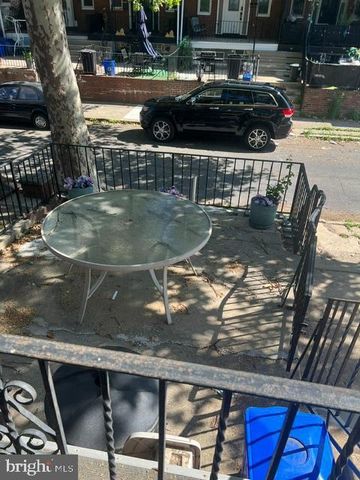 584 E CARVER ST, Philadelphia, PA 19120
