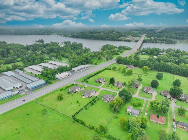 80 Cherokee Dock Rd, Lebanon, TN 37087