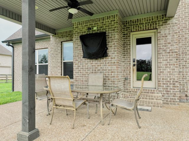80 Cherokee Dock Rd, Lebanon, TN 37087