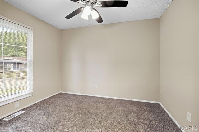 6766 Lesli Mari Court, Florissant, MO 63033