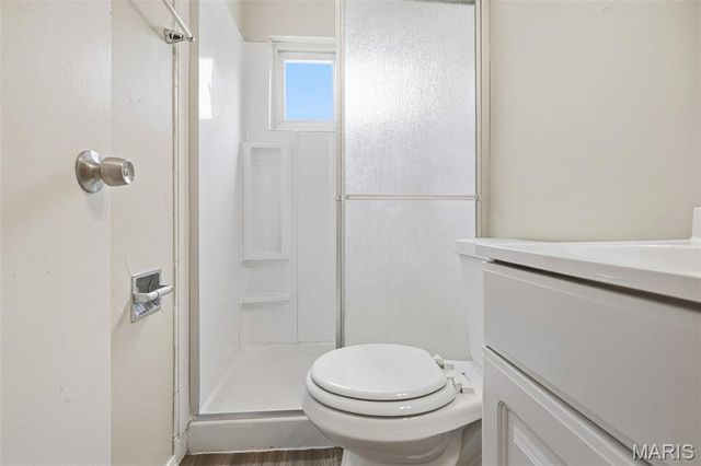 6766 Lesli Mari Court, Florissant, MO 63033