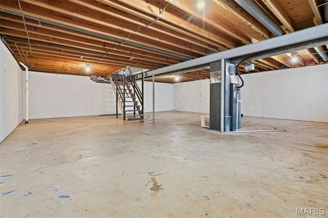 6766 Lesli Mari Court, Florissant, MO 63033
