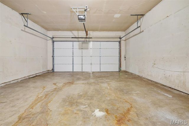 6766 Lesli Mari Court, Florissant, MO 63033
