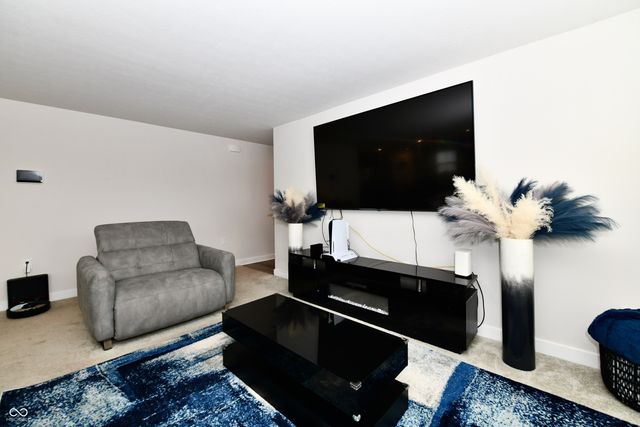 1789 River Birch Drive, Greenfield, IN 46140