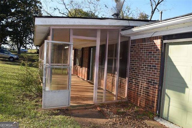 705 Triune Mill Road, Thomaston, GA 30286