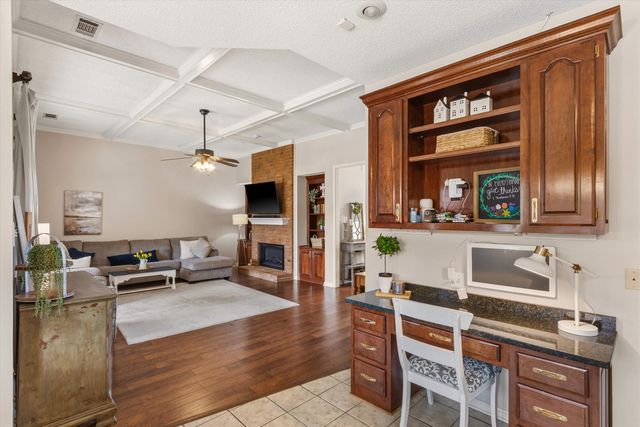 634 BROOKMERE DR, Collierville, TN 38017