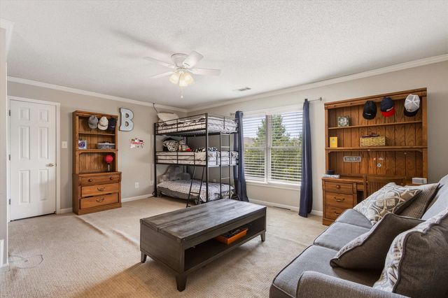 634 BROOKMERE DR, Collierville, TN 38017