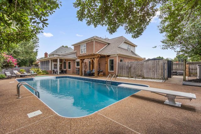 634 BROOKMERE DR, Collierville, TN 38017