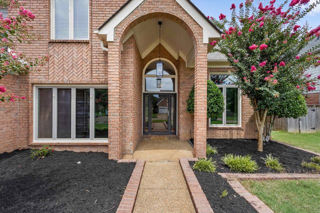 634 BROOKMERE DR, Collierville, TN 38017