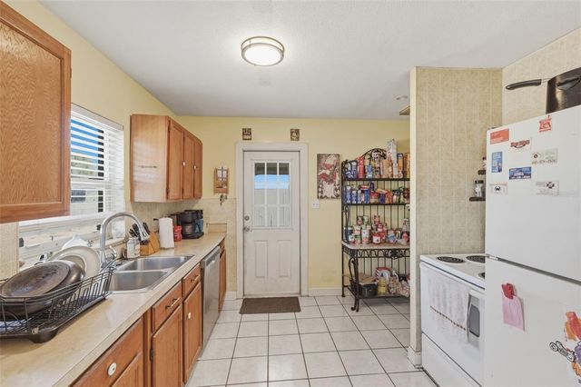 5406 S HIMES AVENUE, Tampa, FL 33611