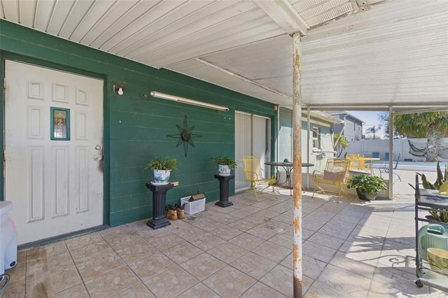 5406 S HIMES AVENUE, Tampa, FL 33611