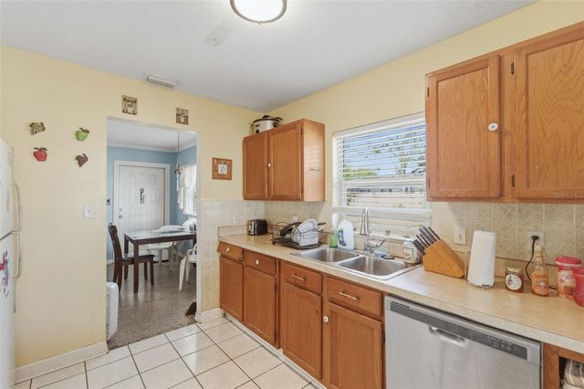 5406 S HIMES AVENUE, Tampa, FL 33611