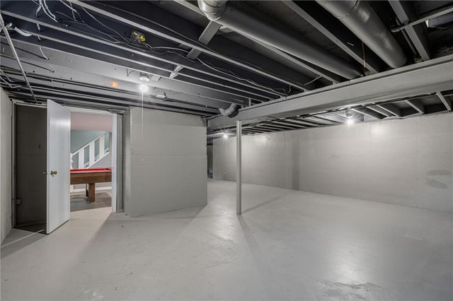 7106 E 127th Street, Grandview, MO 64083
