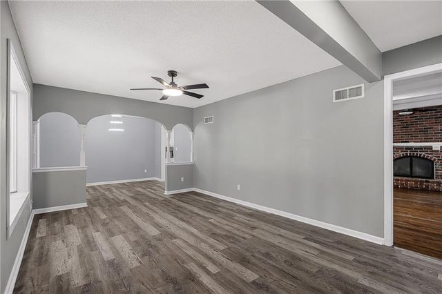 7106 E 127th Street, Grandview, MO 64083