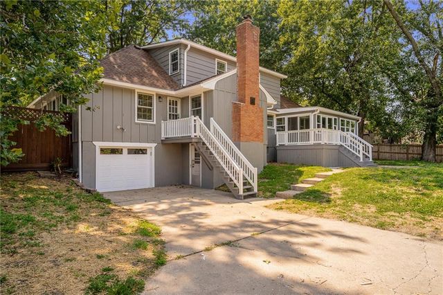 7106 E 127th Street, Grandview, MO 64083