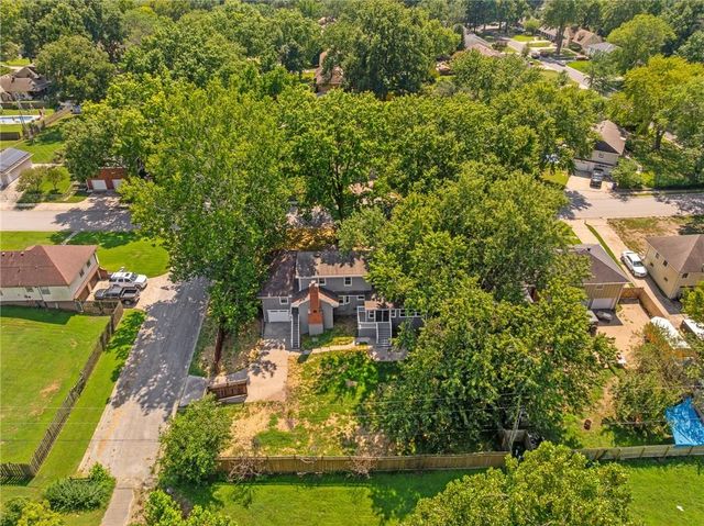 7106 E 127th Street, Grandview, MO 64083