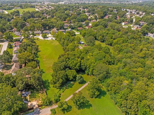 7106 E 127th Street, Grandview, MO 64083