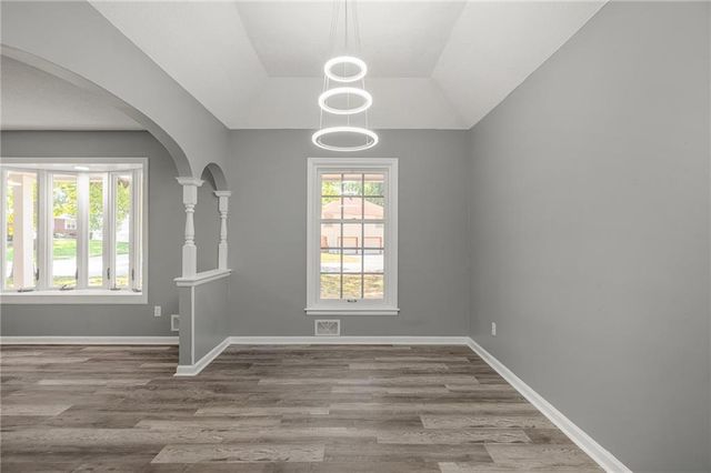 7106 E 127th Street, Grandview, MO 64083