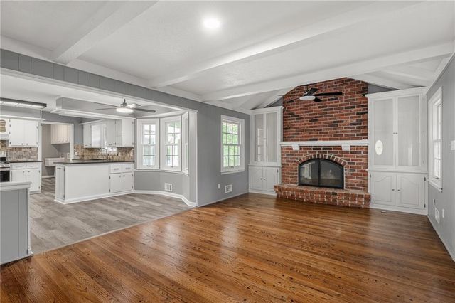 7106 E 127th Street, Grandview, MO 64083