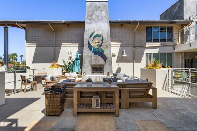 687 S Coast Hwy 101 206, Encinitas, CA 92024