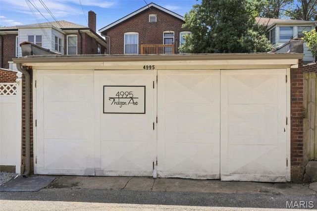 4995 Tholozan Avenue, St Louis, MO 63109