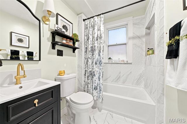 4995 Tholozan Avenue, St Louis, MO 63109