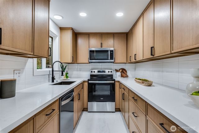 30418 12th Place SW, Federal Way, WA 98023