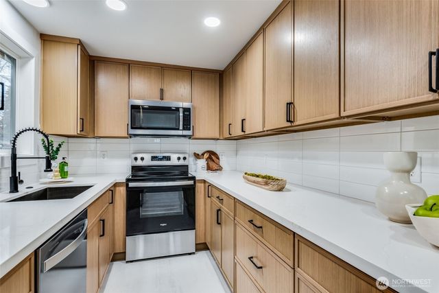 30418 12th Place SW, Federal Way, WA 98023