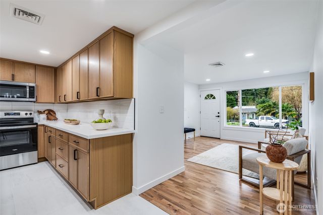 30418 12th Place SW, Federal Way, WA 98023