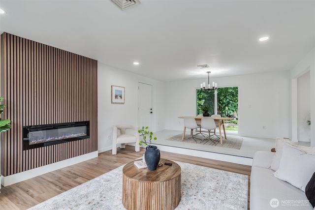 30418 12th Place SW, Federal Way, WA 98023