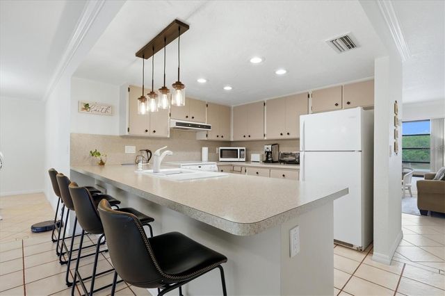 320 SAN RAFAEL AVENUE, North Port, FL 34287