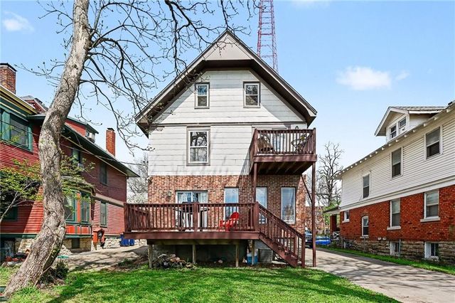 33 E 32nd Street, Kansas City, MO 64111