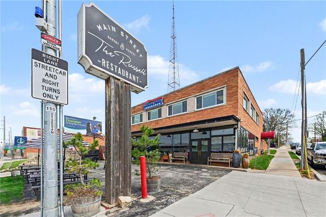 33 E 32nd Street, Kansas City, MO 64111